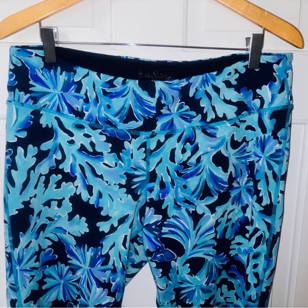 Lily Pulitzer Luxe Athletic Weekender Deep Navy “In Too Deep”Leggings Size XL